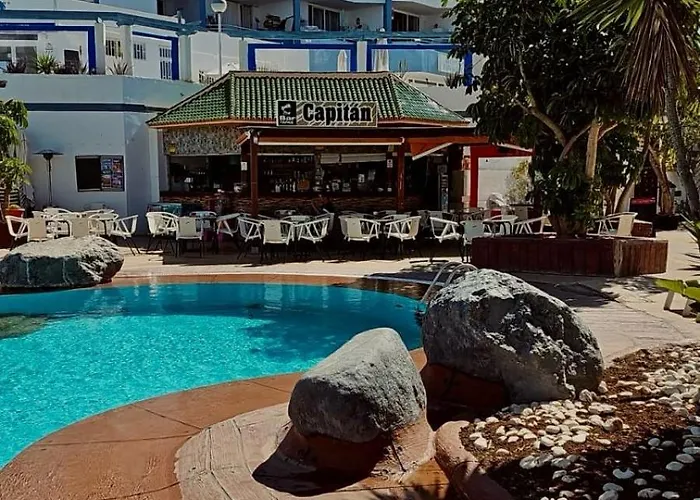 Flora Poolside View Park *