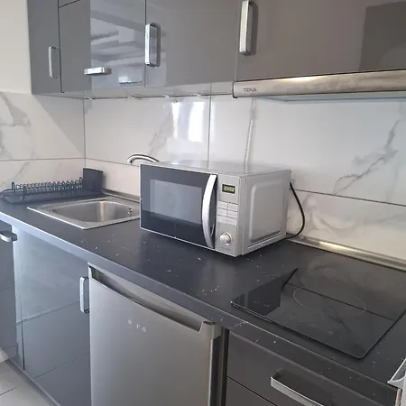 Flora Poolside View Park Appartement *