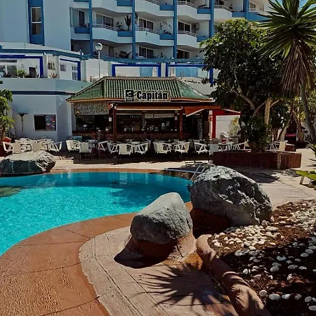 Flora Poolside View Park *